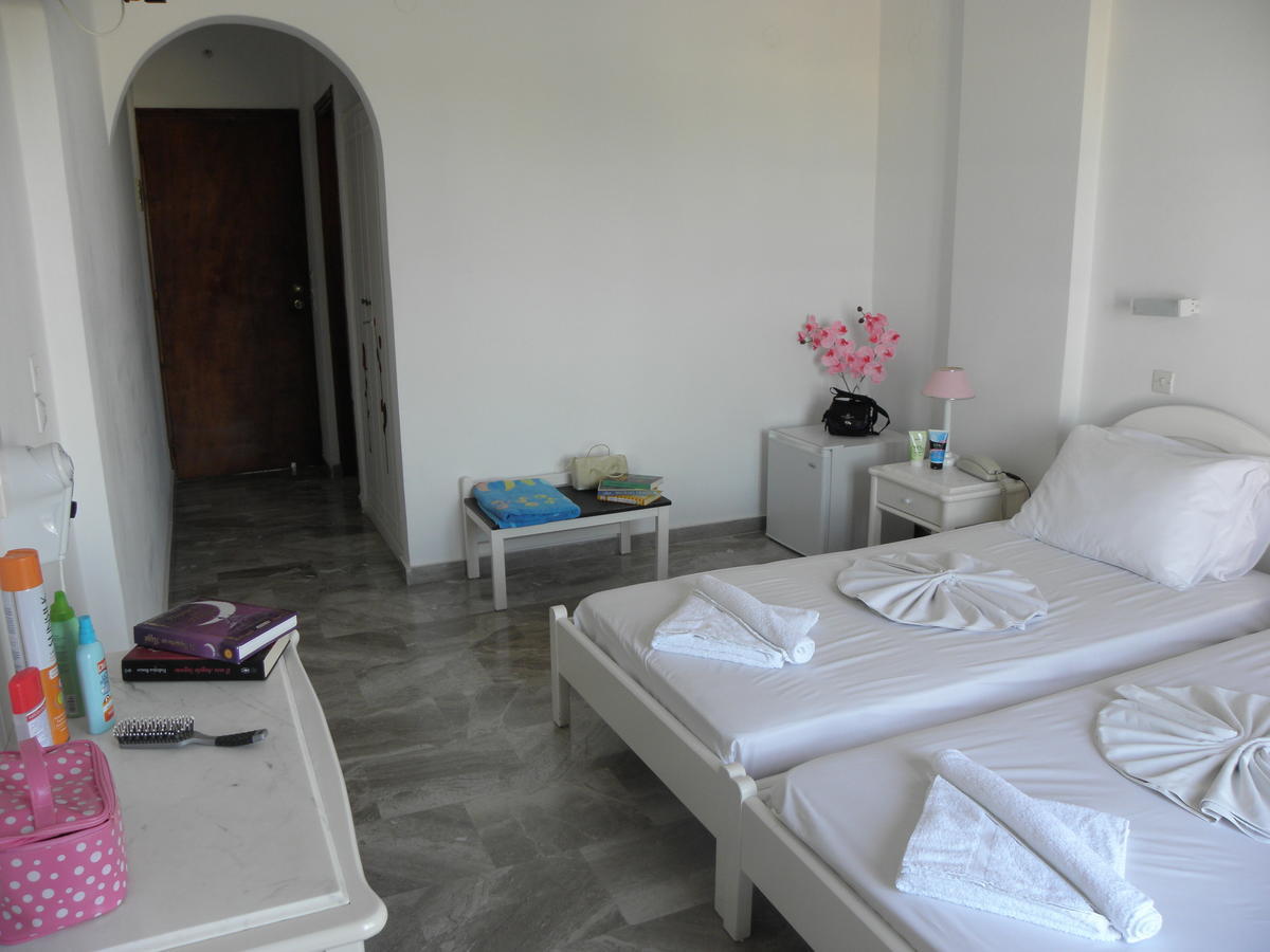 Areti Hotel Kamari  Exterior photo